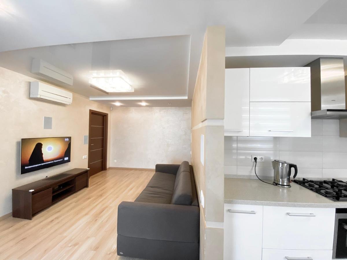 2-Bedroom Apartment Most City Area, Ekaterynoslav Square Dněpropetrovsk Exteriér fotografie
