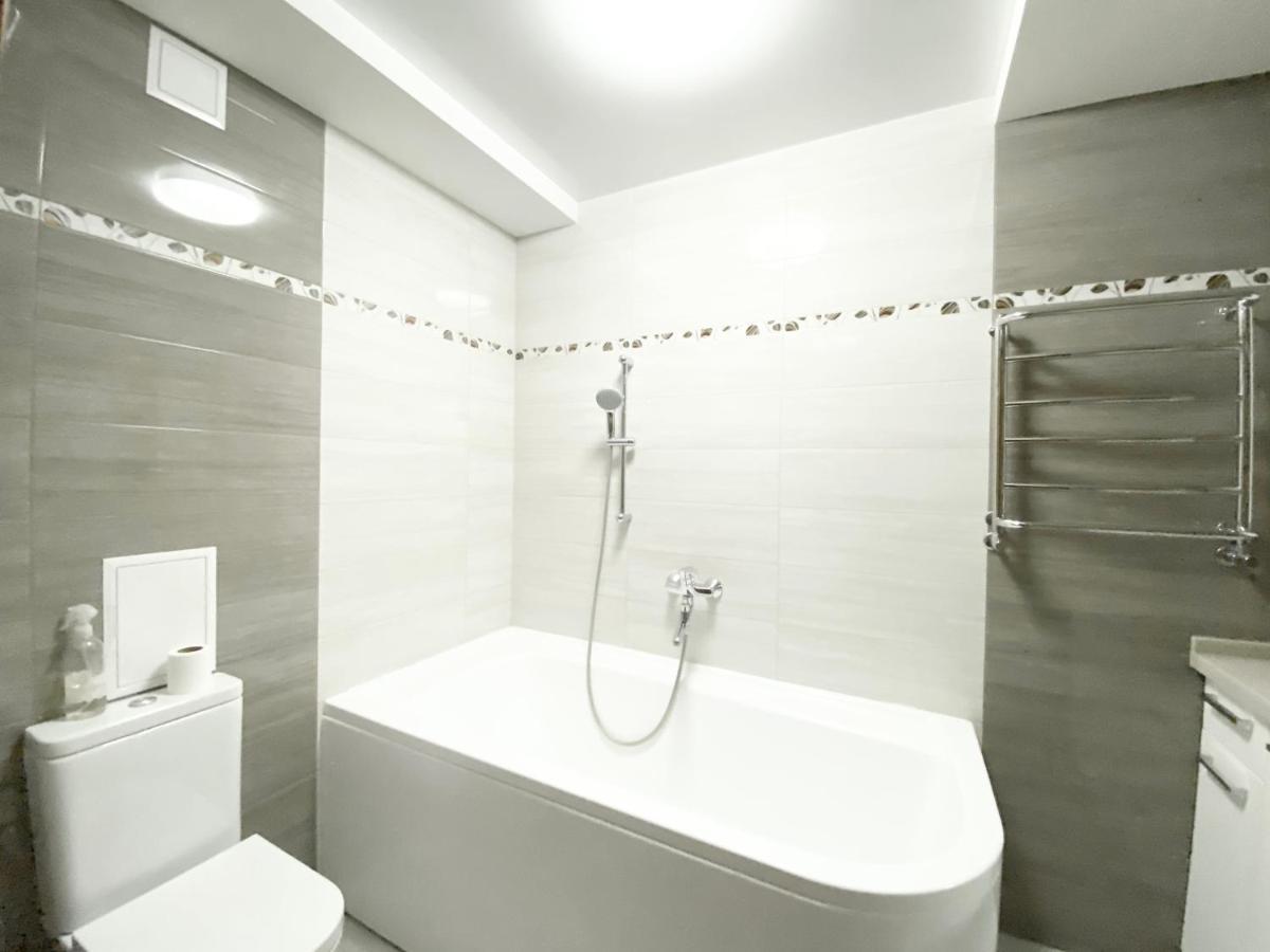 2-Bedroom Apartment Most City Area, Ekaterynoslav Square Dněpropetrovsk Exteriér fotografie