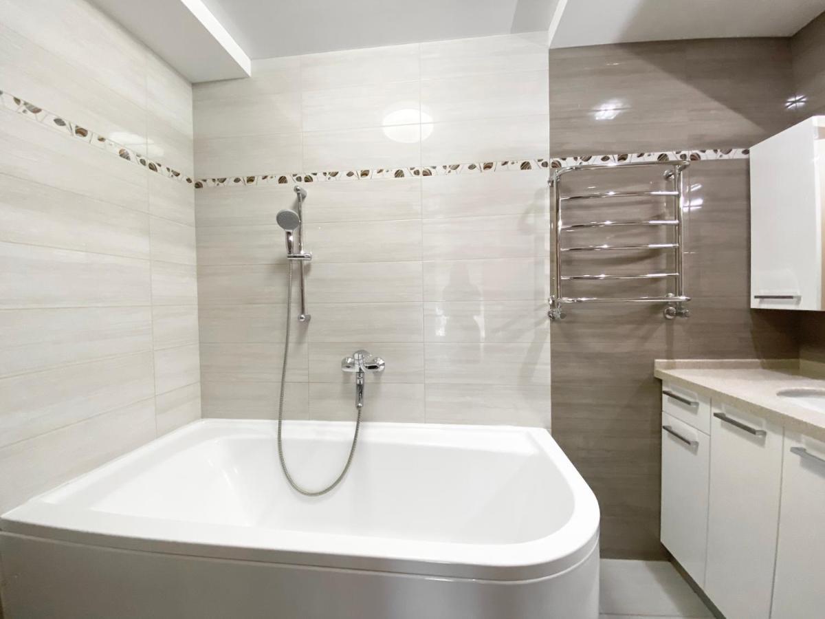 2-Bedroom Apartment Most City Area, Ekaterynoslav Square Dněpropetrovsk Exteriér fotografie