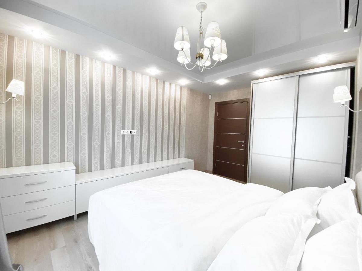 2-Bedroom Apartment Most City Area, Ekaterynoslav Square Dněpropetrovsk Exteriér fotografie