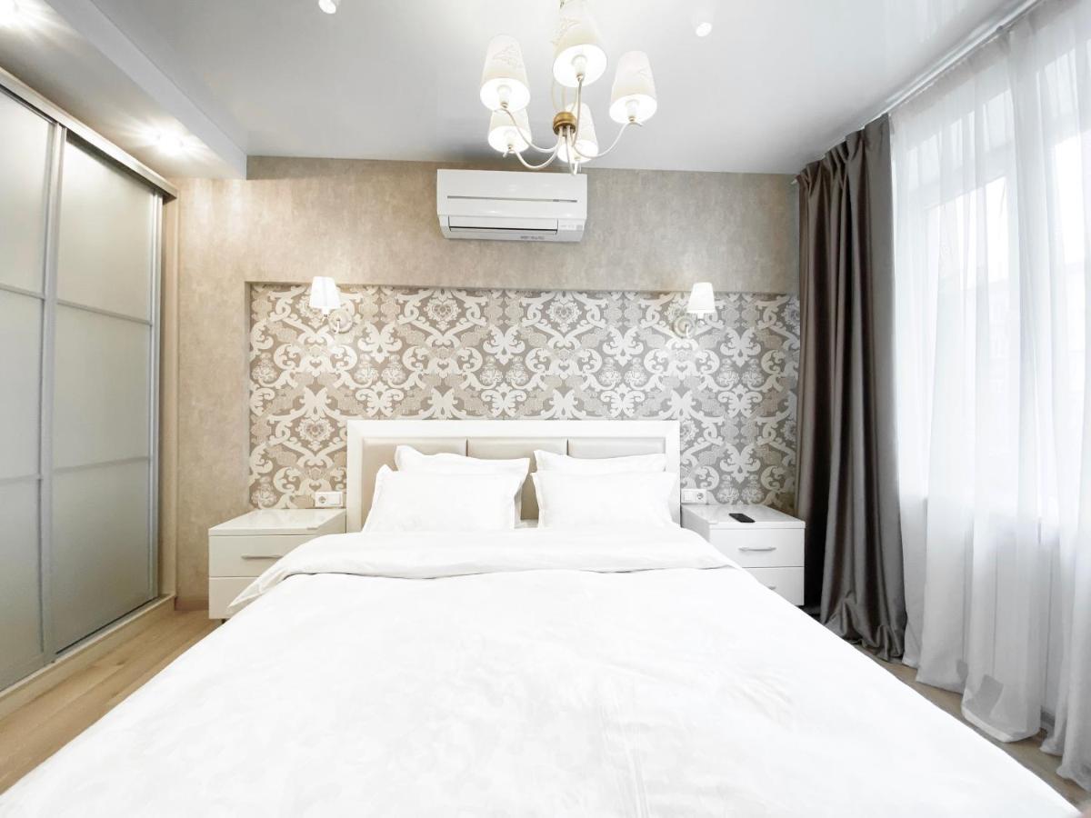 2-Bedroom Apartment Most City Area, Ekaterynoslav Square Dněpropetrovsk Exteriér fotografie